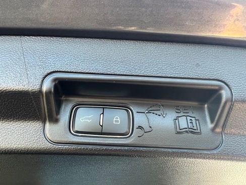 Used 2022 Ford Explorer Platinum w/ Equipment Group 601A image 20