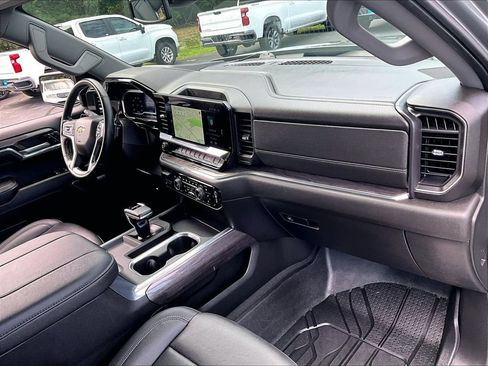 Used 2024 Chevrolet Silverado 1500 LTZ w/ LTZ Convenience Package II AWD/4WD image 21
