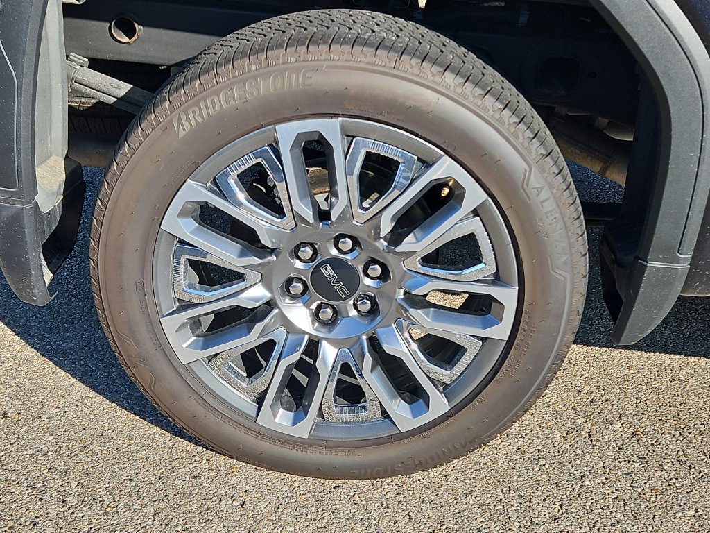 Used 2024 GMC Sierra 1500 Denali Ultimate AWD/4WD image 5