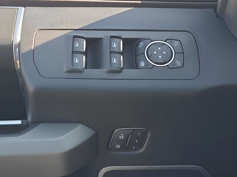 Used 2019 Ford F150 Raptor w/ Equipment Group 802A Luxury image 30