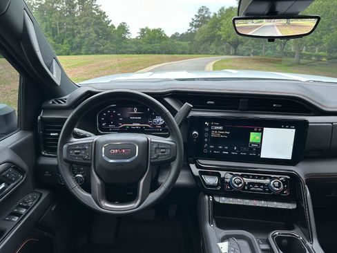 Used 2024 GMC Sierra 2500 AT4 w/ AT4 Premium Plus Package AWD/4WD image 36