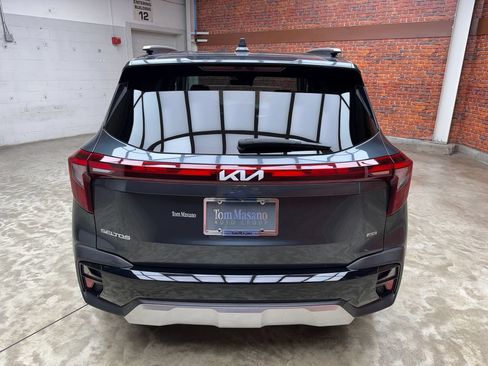 Used 2024 Kia Seltos S AWD/4WD image 4
