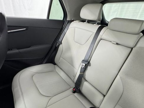 New 2026 Kia Niro EX FWD image 14