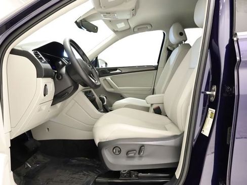 Used 2023 Volkswagen Tiguan SE FWD image 13