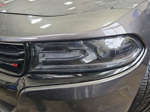 Used 2017 Dodge Charger R/T w/ Blacktop Package image 28