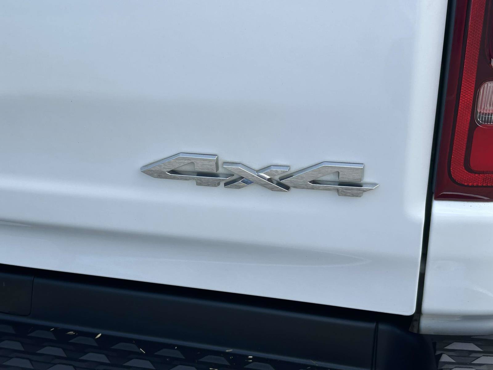 Used 2020 RAM 1500 Limited AWD/4WD image 12