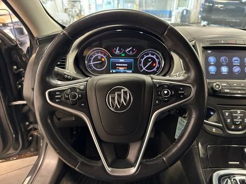 Used 2016 Buick Regal FWD image 9