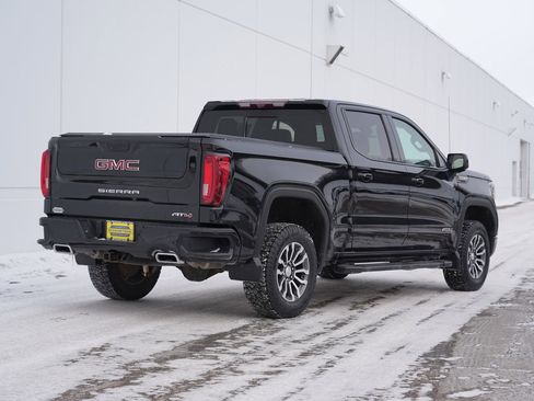 Used 2020 GMC Sierra 1500 AT4 w/ AT4 Premium Package image 3