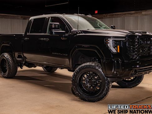 Used 2025 GMC Sierra 3500 Denali w/ Denali Reserve Package image 1