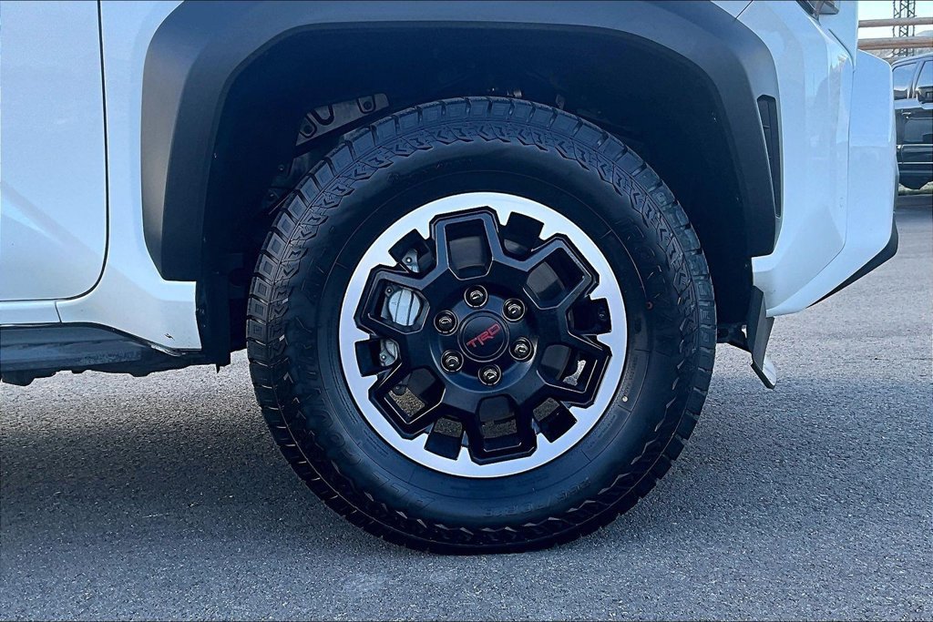 Used 2025 Toyota 4Runner TRD Off-Road AWD/4WD image 9