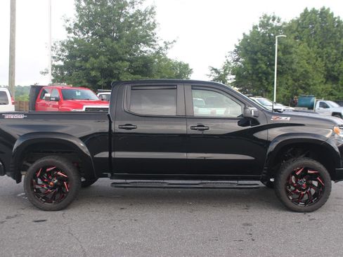 Used 2025 Chevrolet Silverado 1500 LT Trail Boss w/ Convenience Package II AWD/4WD image 8