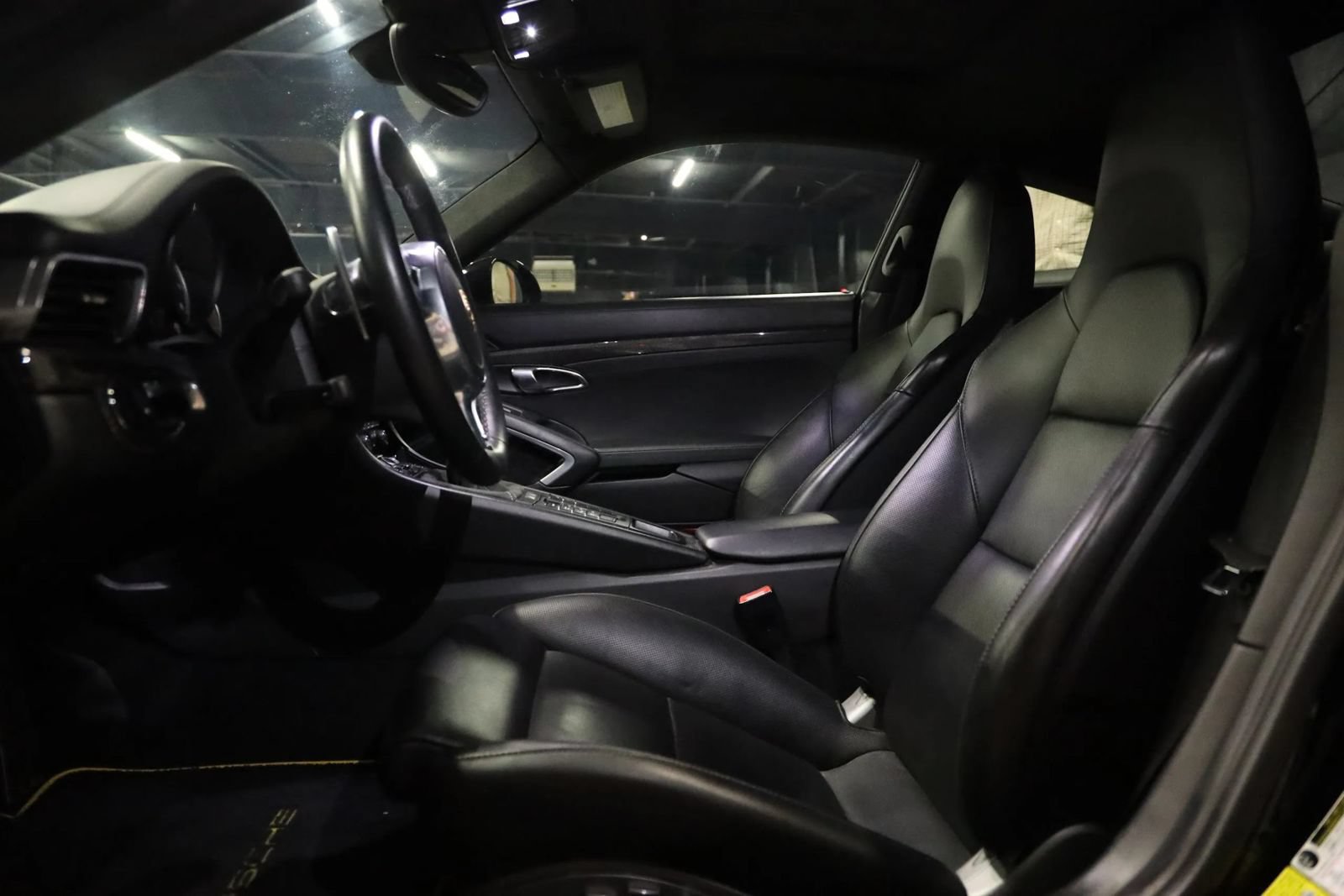 Used 2014 Porsche 911 Turbo S AWD/4WD image 27