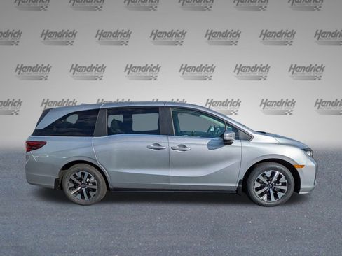New 2026 Honda Odyssey EX-L image 3