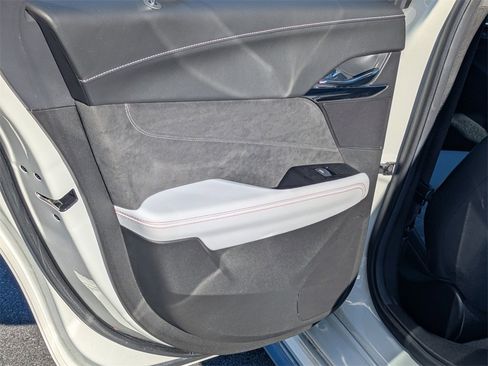 Used 2022 Cadillac CT4 V Blackwing w/ Technology Package image 18