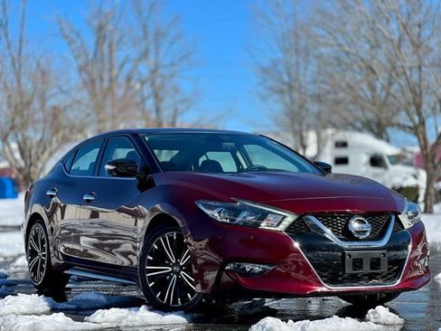 Used 2018 Nissan Maxima Platinum image 3