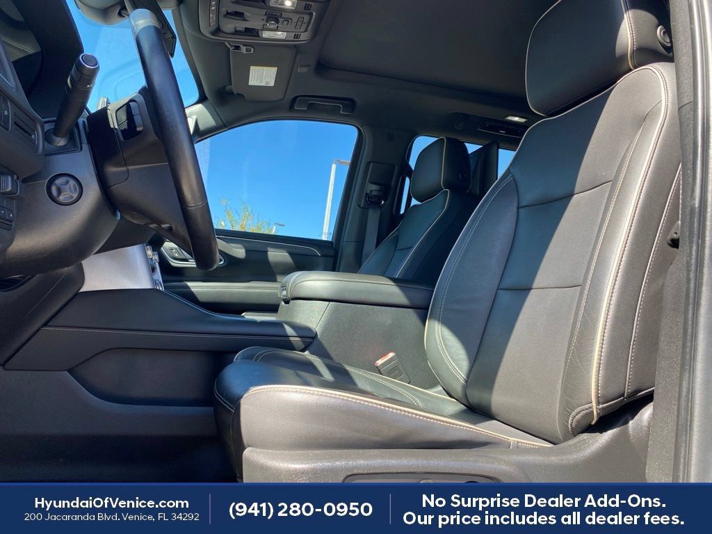 Used 2021 GMC Yukon SLT w/ SLT Luxury Plus Package AWD/4WD image 17