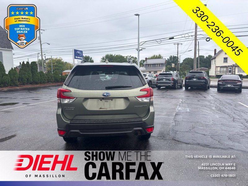 Used 2019 Subaru Forester Premium AWD/4WD image 3