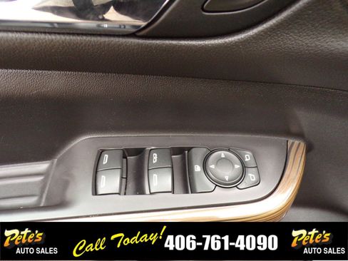 Used 2020 GMC Acadia SLE image 22