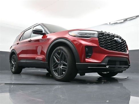 New 2026 Ford Explorer ST image 28