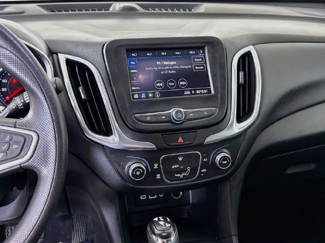 Used 2020 Chevrolet Equinox LT w/ LPO, Chrome Package FWD image 17