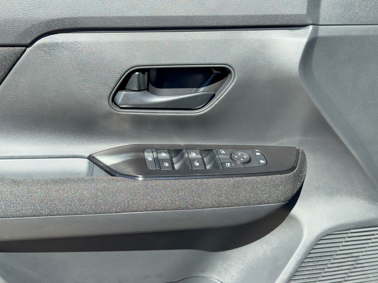 New 2027 Nissan Kicks S FWD image 15