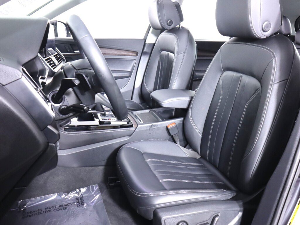 Used 2021 Audi Q5 2.0T Premium Plus w/ Premium Plus Package AWD/4WD image 32