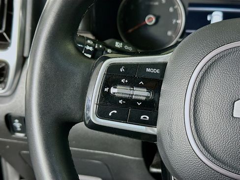 Used 2022 Kia Sorento SX FWD image 16