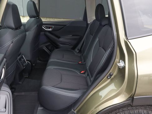 Used 2024 Subaru Forester Premium AWD/4WD image 8