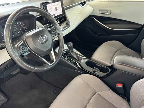 Used 2023 Toyota Corolla SE w/ Carpet Mat Package (TMS) FWD image 10