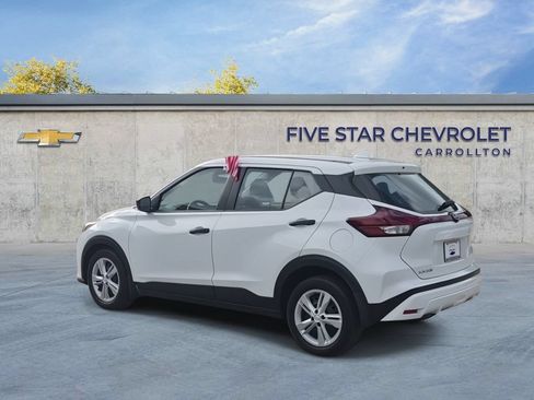 Used 2024 Nissan Kicks S FWD image 6