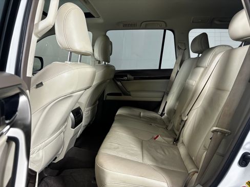 Used 2019 Lexus GX 460 Premium image 12
