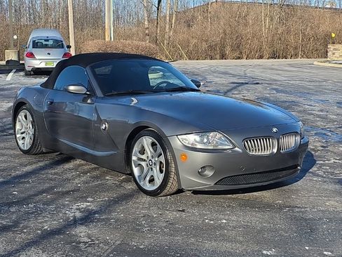 Used 2005 BMW Z4 3.0i image 37