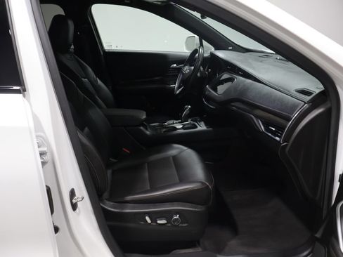 Used 2019 Cadillac XT4 Sport w/ Cold Weather Package AWD/4WD image 22
