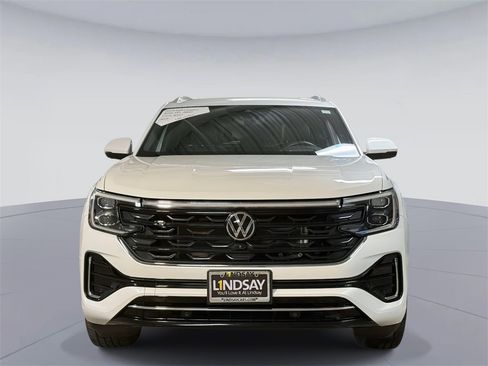 Used 2024 Volkswagen Atlas Cross Sport SEL Premium R-Line image 8