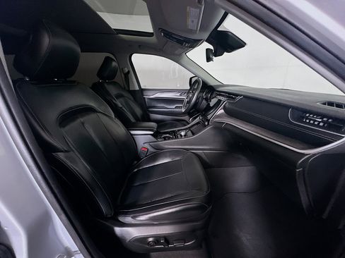 Used 2021 Jeep Grand Cherokee L Limited image 35