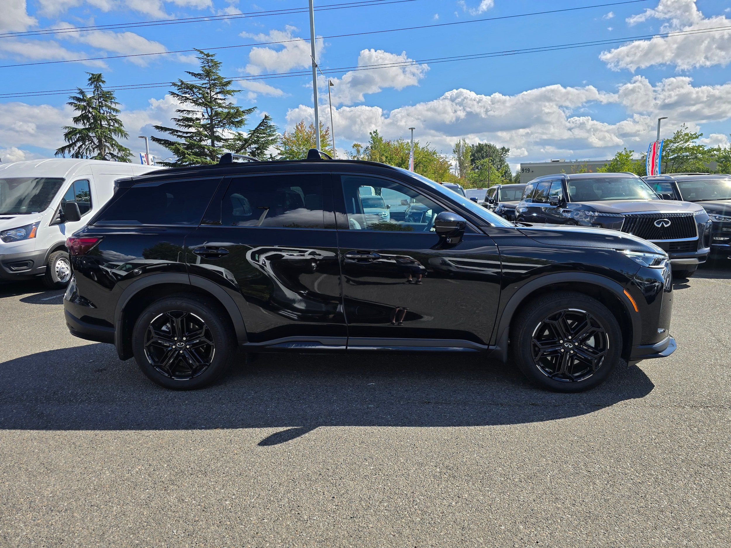 Used 2026 INFINITI QX60 Sport w/ Dark Cargo Package AWD/4WD image 7