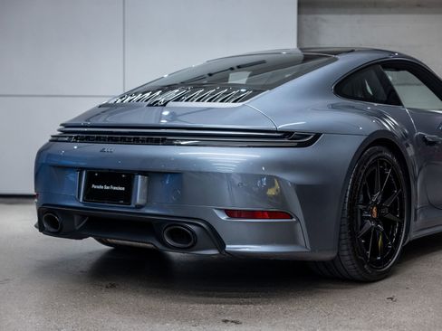 Certified 2026 Porsche 911 Carrera T RWD image 26