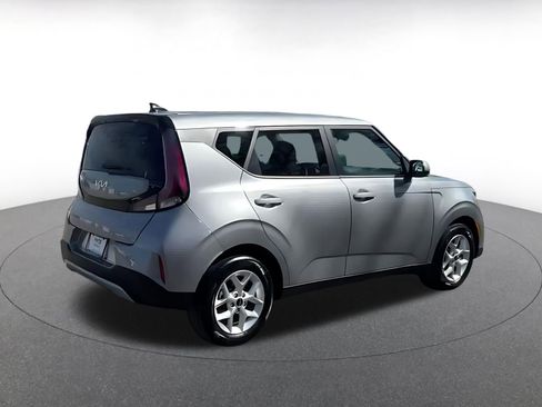 Used 2025 Kia Soul LX w/ LX Technology Package image 15
