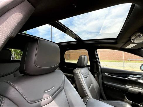 Used 2023 Cadillac XT5 Premium Luxury w/ LPO, Floor Liner Package AWD/4WD image 21