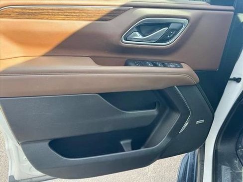 Used 2021 Chevrolet Suburban High Country AWD/4WD image 6