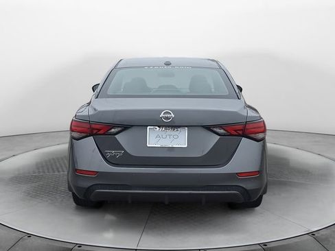 Used 2021 Nissan Sentra SV image 4