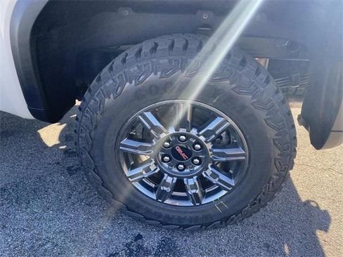 New 2026 GMC Sierra 1500 AT4X image 10