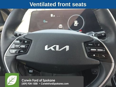 Used 2022 Kia EV6 Wind w/ Wind Technology Package AWD/4WD image 17