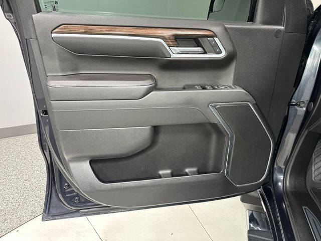 Used 2022 Chevrolet Silverado 1500 LT AWD/4WD image 10