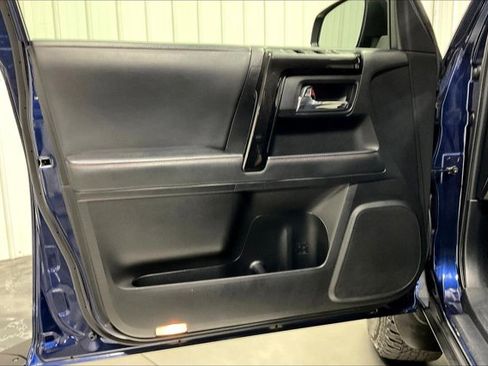 Certified 2020 Toyota 4Runner TRD Off-Road Premium image 24