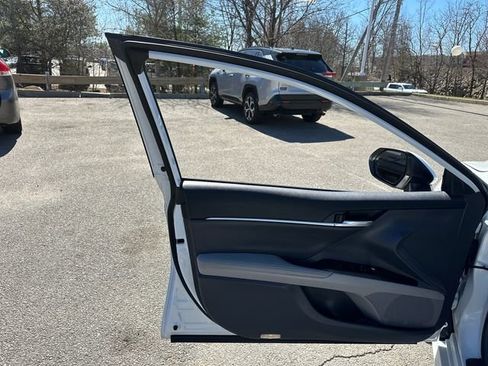 Certified 2023 Toyota Camry XLE FWD image 32