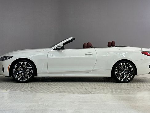Certified 2025 BMW 430i Convertible w/ Convenience Package RWD image 2