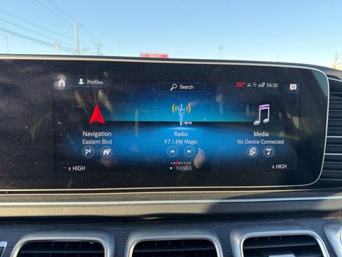 Used 2022 Mercedes-Benz GLS 450 4MATIC image 24