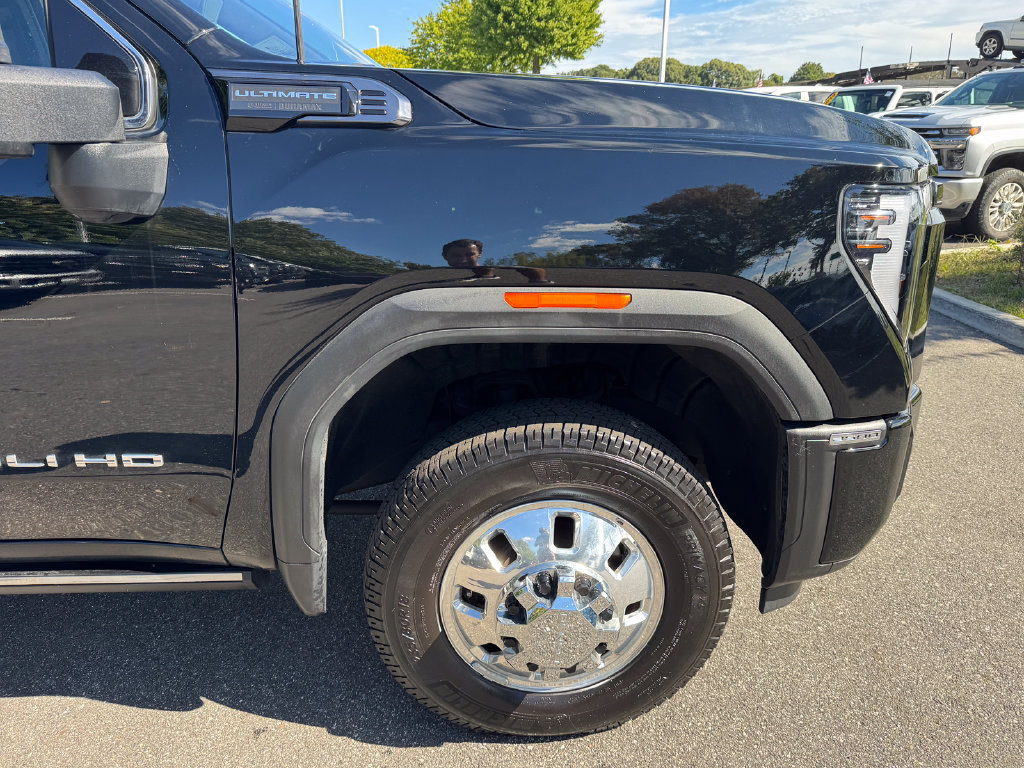 Used 2025 GMC Sierra 3500 Denali Ultimate AWD/4WD image 8