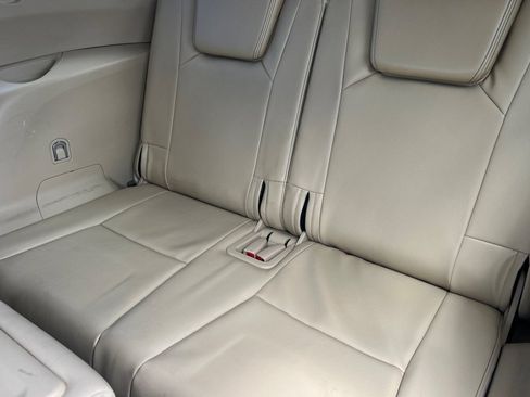 Used 2010 Subaru Tribeca Limited AWD/4WD image 15